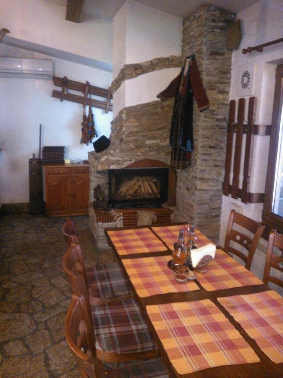 Family Hotel Veronika デヴィン エクステリア 写真